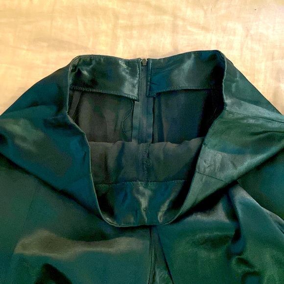 SOLD 🍏Vintage green satin skort - Picture 5 of 5